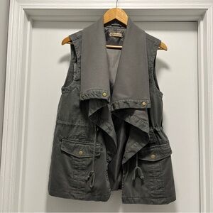 Democracy Army Green Cargo Vest. Women's Size Medium Open Front